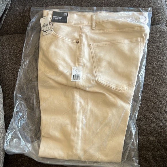 Express Super High Waisted Beige Modern Straight Jeans Size 12S NWT - Picture 4 of 11
